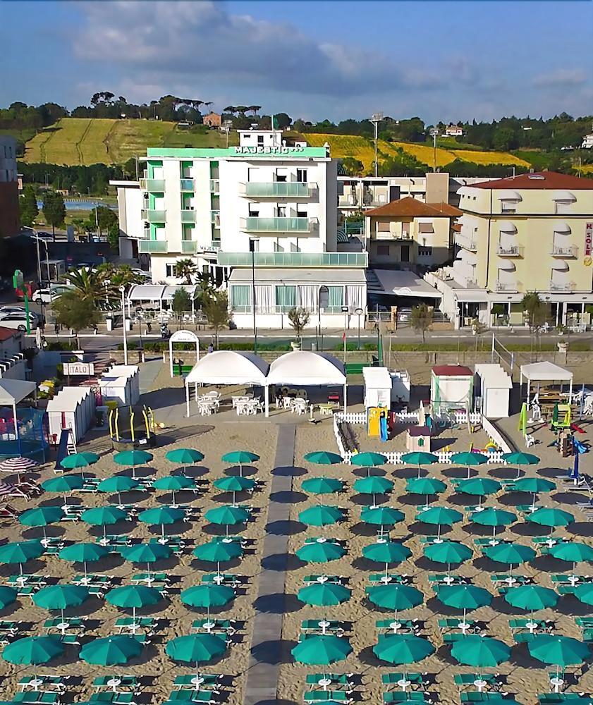 Hotel Majestic Senigallia Exterior foto