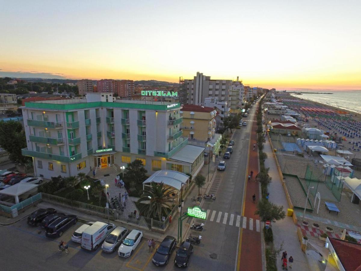 Hotel Majestic Senigallia Exterior foto