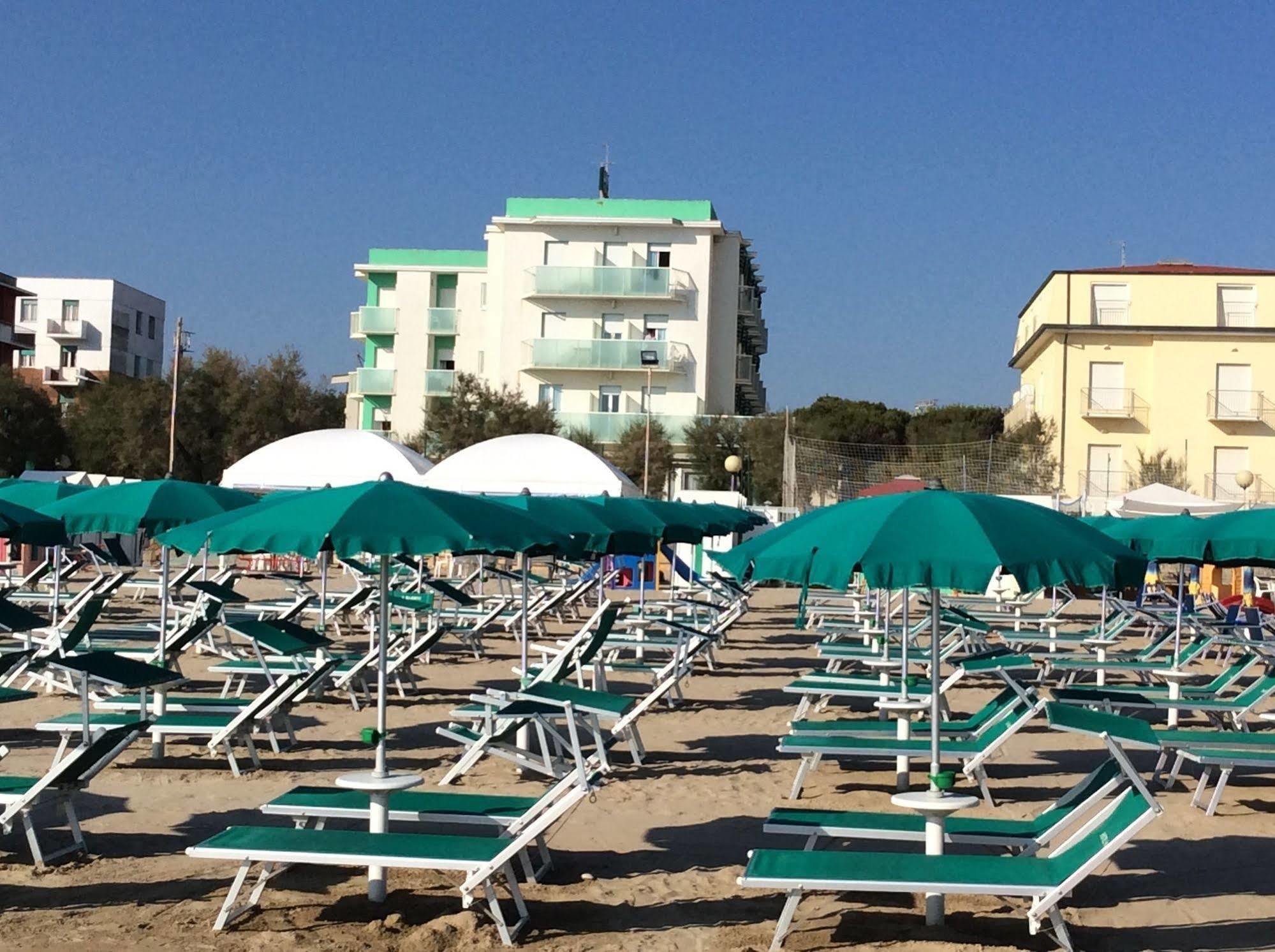 Hotel Majestic Senigallia Exterior foto