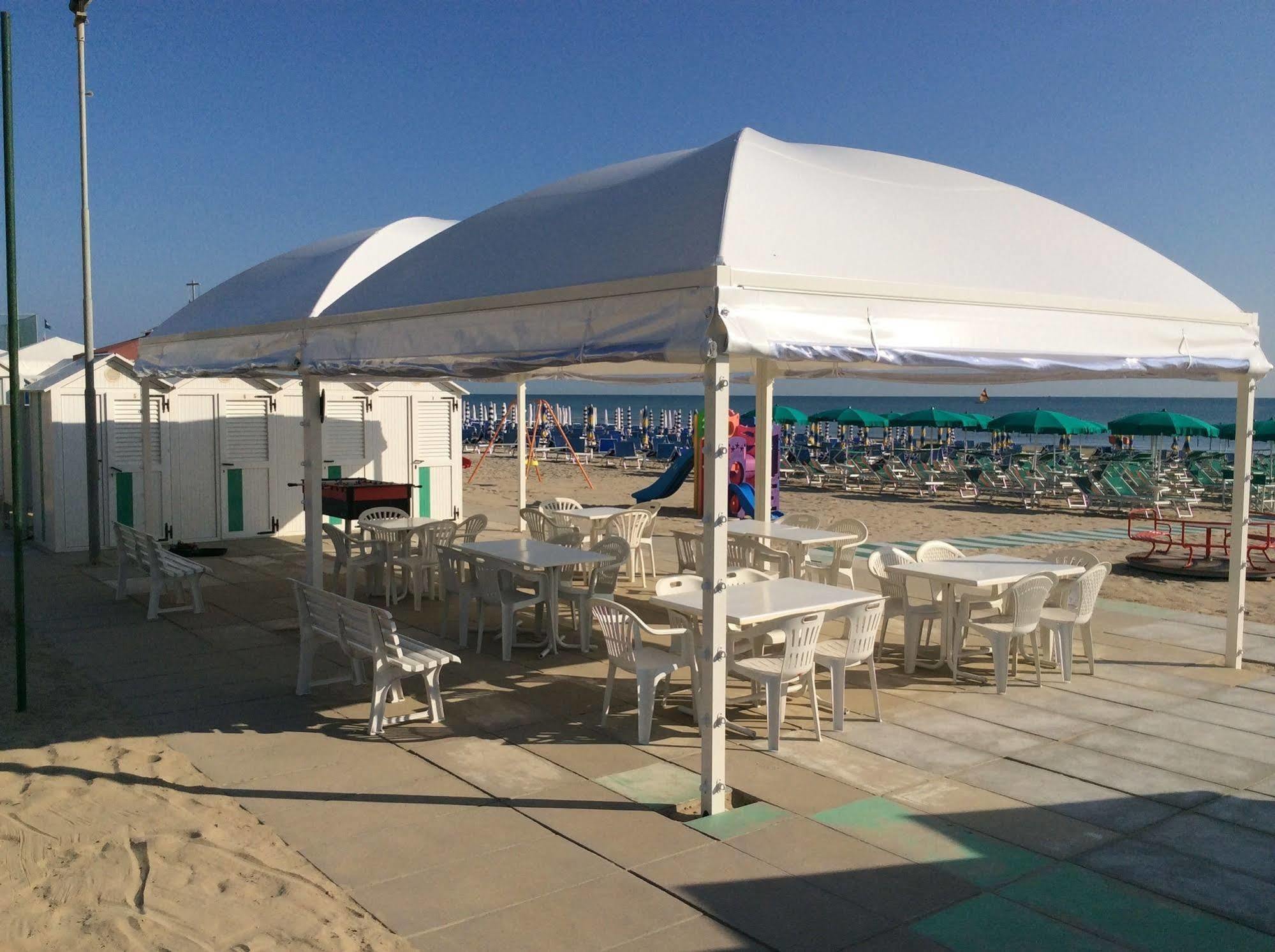 Hotel Majestic Senigallia Exterior foto